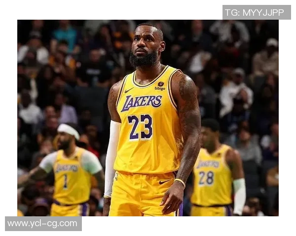 詹姆斯:从篮球场上的传奇到社会影响力的多重角色解析 詹姆斯:从篮球场上的传奇到社会影响力的多重角色解析